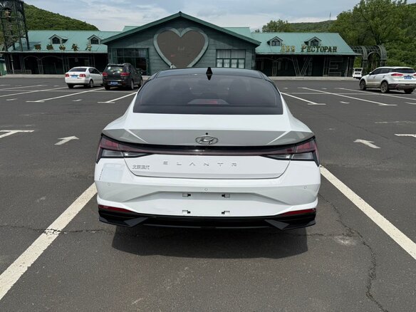 2021 Hyundai Elantra VII (CN7), белый - вид 4
