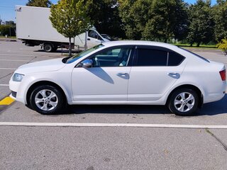 2015 Skoda Octavia III (A7), белый, 650000 рублей, вид 4