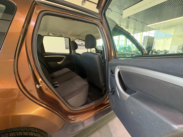 2014 Renault Duster I, коричневый, 849000 рублей - вид 9