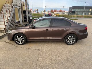 2017 Volkswagen Jetta VI Рестайлинг, коричневый, 1200000 рублей, вид 5