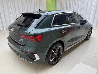 2023 Audi A3 Sportback 35 TFSI IV (8Y), зелёный, 1642000 рублей, вид 2