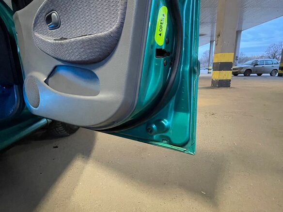 2001 Kia Rio I, зелёный, 300000 рублей - вид 12