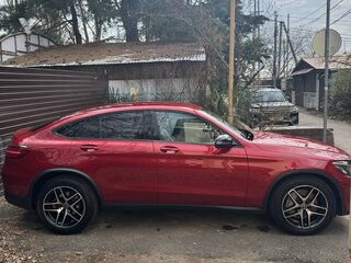 2017 Mercedes-Benz GLC Coupe 300 I (C253), красный, 3800000 рублей, вид 4