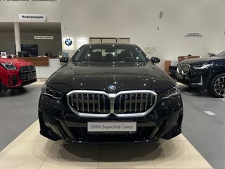 2025 BMW 5 серии Long 530Li xDrive VIII (G60/G61/G68), чёрный, 8550000 рублей, вид 2