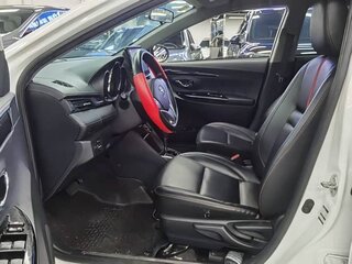 2022 Toyota Yaris L XP150 Рестайлинг, белый, 1285000 рублей, вид 5