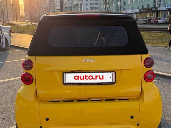 2014 Smart Fortwo II, жёлтый, 1750000 рублей - вид 5