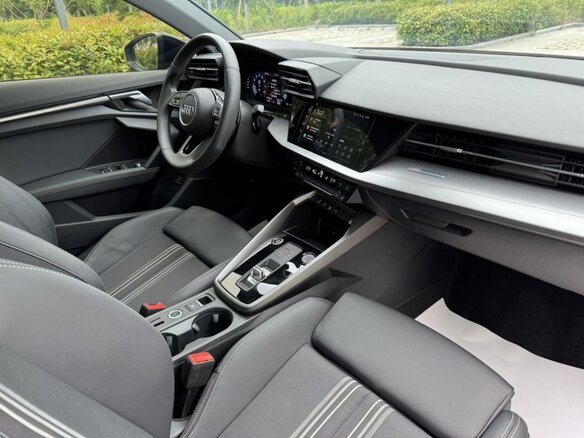 2023 Audi A3 35 TFSI Long IV (8Y), серебристый - вид 11