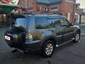 2012 Mitsubishi Pajero IV Рестайлинг 1, серый - вид 3
