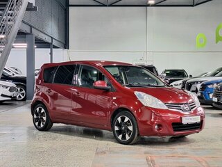 2012 Nissan Note I Рестайлинг, красный, 520000 рублей, вид 2