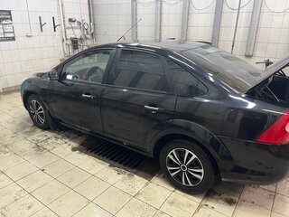 2011 Ford Focus II Рестайлинг, чёрный, 540000 рублей, вид 5