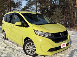 2017 Honda Freed II, жёлтый, 1550000 рублей, вид 3