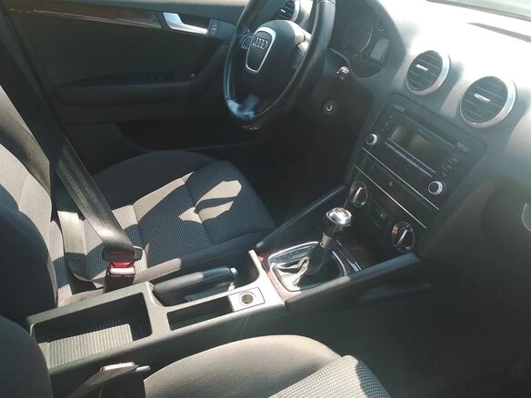 2011 Audi A3 II (8P) Рестайлинг 2, белый, 880000 рублей - вид 11