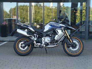 Voge 900DSX