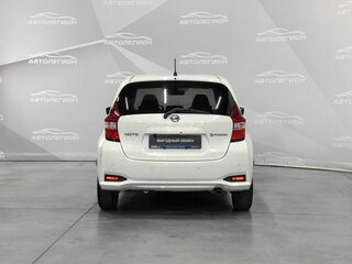 2018 Nissan Note e-Power II Рестайлинг, белый, 1050000 рублей, вид 3