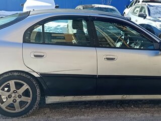1997 Mitsubishi Carisma I, серебристый, 100000 рублей, вид 2