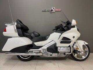2014 Honda GL 1800 Gold Wing, белый, 1550000 рублей, вид 1