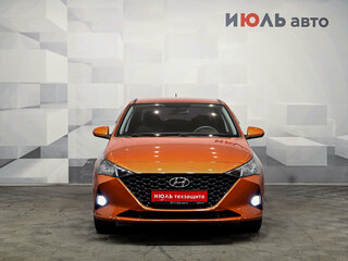 2022 Hyundai Solaris II Рестайлинг, оранжевый, 1600000 рублей, вид 2