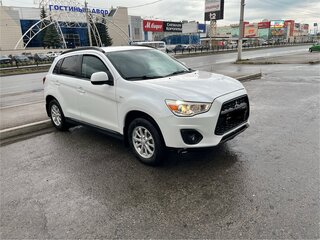 2013 Mitsubishi ASX I Рестайлинг, белый, 1100000 рублей, вид 3