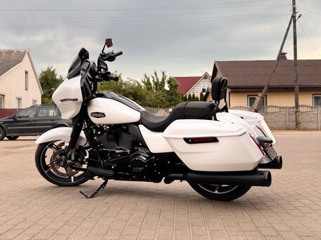 2024 Harley-Davidson Street Glide, белый, 2750000 рублей, вид 3