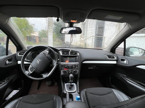 2015 Citroen C4 II, серый, 700000 рублей - вид 4
