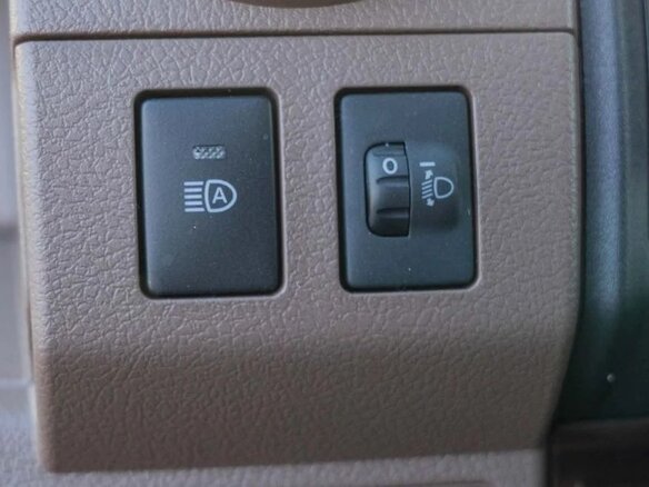 2025 Toyota Land Cruiser 79 70 Series Рестайлинг 2, бежевый, 6858000 рублей - вид 13