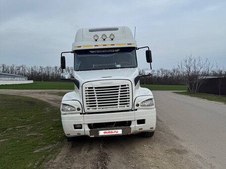 2000 Freightliner Century Class, белый, 1450000 рублей, вид 3