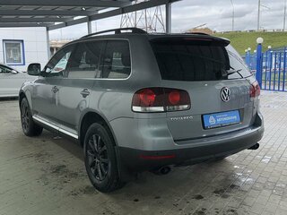 2008 Volkswagen Touareg I Рестайлинг, серый, 850000 рублей, вид 3