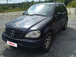 1999 Mercedes-Benz M-Класс 320 I (W163), синий, 400000 рублей, вид 1