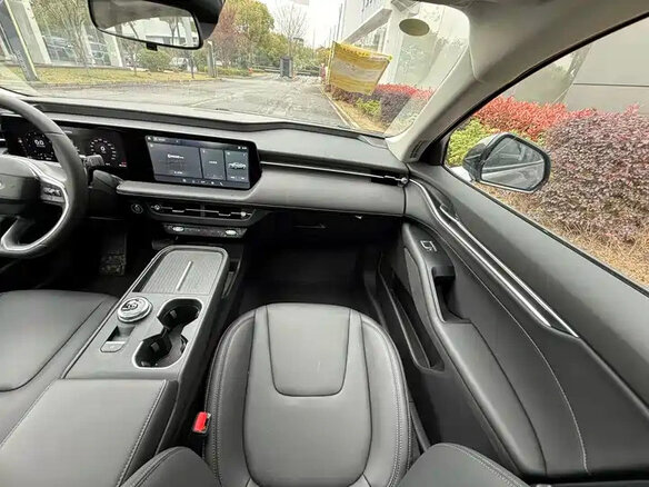2026 Ford Mondeo VI Рестайлинг, серый, 4190178 рублей - вид 13