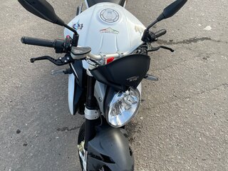 2013 MV Agusta Brutale 675, белый, 505000 рублей, вид 3
