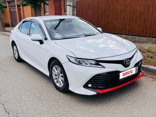 2019 Toyota Camry VIII (XV70), белый, 1850000 рублей, вид 5