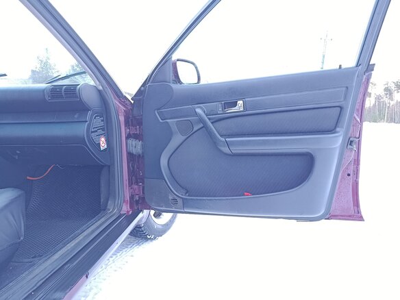 1995 Audi A6 I (C4), красный, 229000 рублей - вид 3