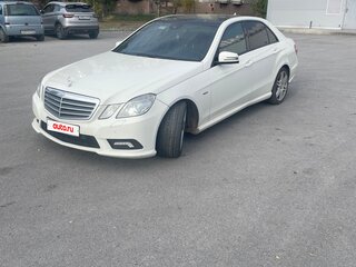 2011 Mercedes-Benz E-Класс 200 7G-Tronic IV (W212, S212, C207), белый, 1250000 рублей, вид 1