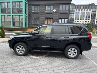 2019 Toyota Land Cruiser Prado 150 Series Рестайлинг 2, чёрный, 5000000 рублей, вид 5