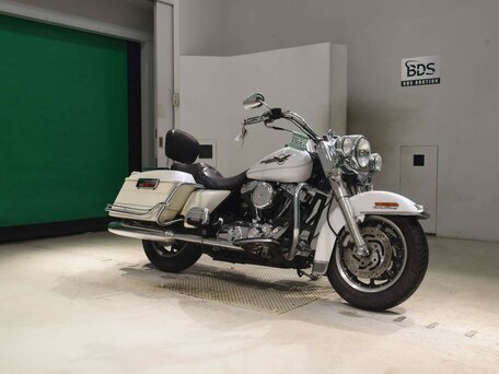 2006 Harley-Davidson Road King, белый, 777000 рублей, вид 3