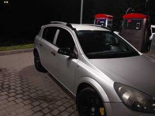 2005 Opel Astra H, серебристый, 315000 рублей, вид 4