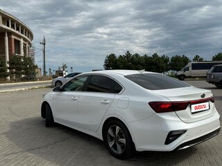 2019 Kia Cerato IV, белый, 1680000 рублей, вид 4