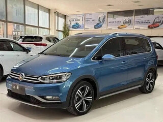 2022 Volkswagen Touran Cross L II, синий, 1620000 рублей, вид 1