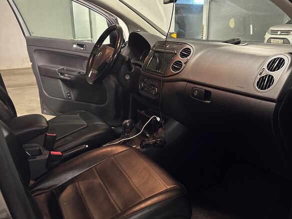 2013 Volkswagen Golf Plus II, серебристый, 700000 рублей - вид 6
