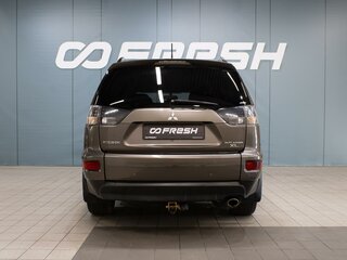 2011 Mitsubishi Outlander II Рестайлинг, коричневый, 1220000 рублей, вид 4