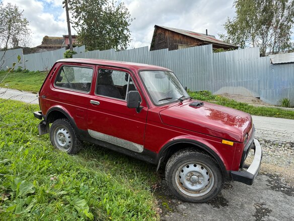 1997 Lada (ВАЗ) 2121 (4x4) I Рестайлинг, красный, 260000 рублей - вид 2