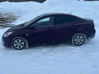 2011 Hyundai Solaris I, фиолетовый, 680000 рублей, вид 4
