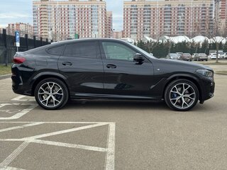 2020 BMW X6 30d III (G06), чёрный, 7300000 рублей, вид 4