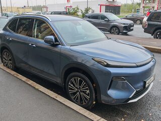 2026 Geely EX5 Гибрид EM-i, синий, 3700000 рублей, вид 4