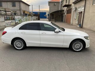 2014 Mercedes-Benz C-Класс 180 IV (W205), белый, 2005000 рублей, вид 3