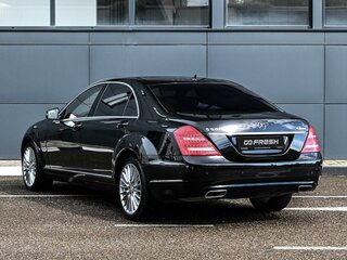 2010 Mercedes-Benz S-Класс 500 V (W221) Рестайлинг, чёрный, 1589000 рублей, вид 2