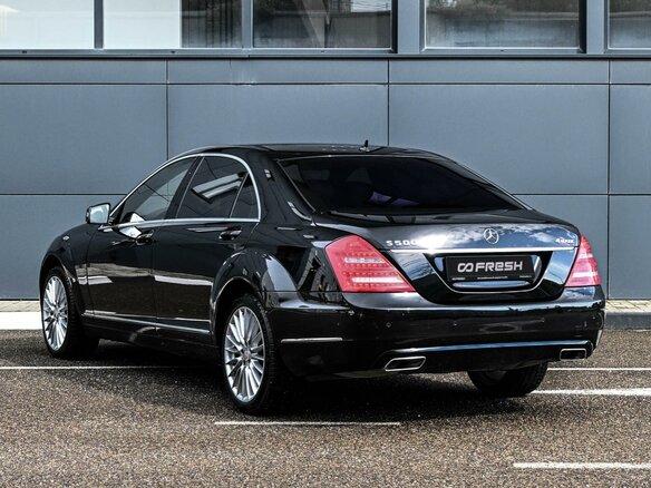 2010 Mercedes-Benz S-Класс 500 V (W221) Рестайлинг, чёрный, 1589000 рублей - вид 1