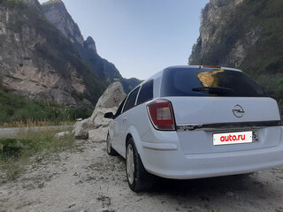 2011 Opel Astra H Рестайлинг, белый, 615000 рублей, вид 3