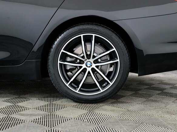 2018 BMW 5 серии 520d xDrive VII (G30/G31/G38), чёрный - вид 26