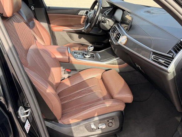 2021 BMW X7 40d I (G07), чёрный, 8100000 рублей - вид 12